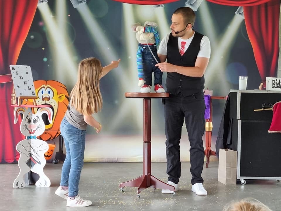 Magic kid show